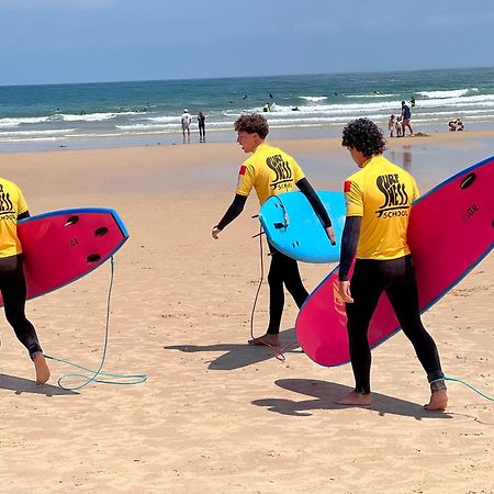 בליאל Surfness Lodge מראה חיצוני תמונה